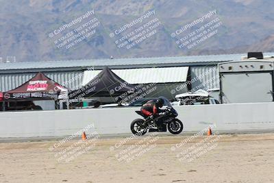 media/Oct-05-2025-CVMA (Sun) [[beeef4f201]]/Race 10-Formula Lightweight Twins Shootout/